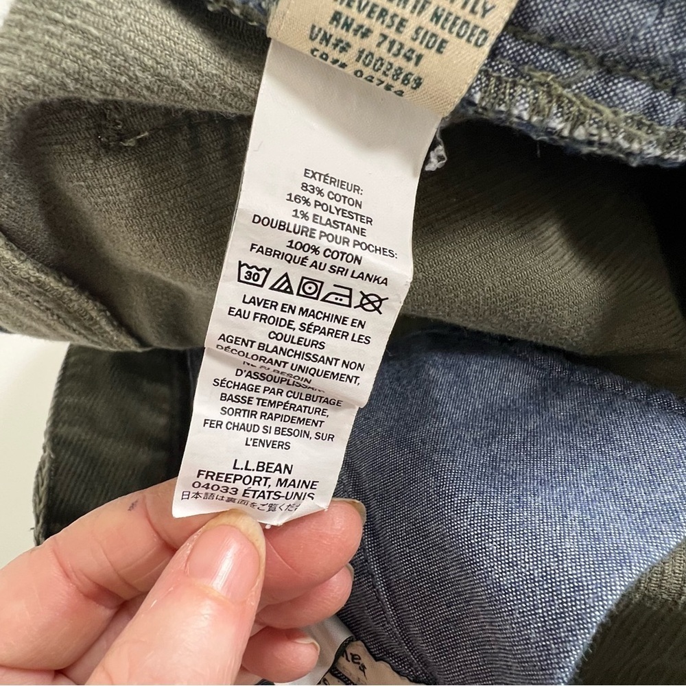 L.L.Bean Favorite Fit corduroy pants in size 6 Medium Tall (M/T) for women. - Picture 6 of 10